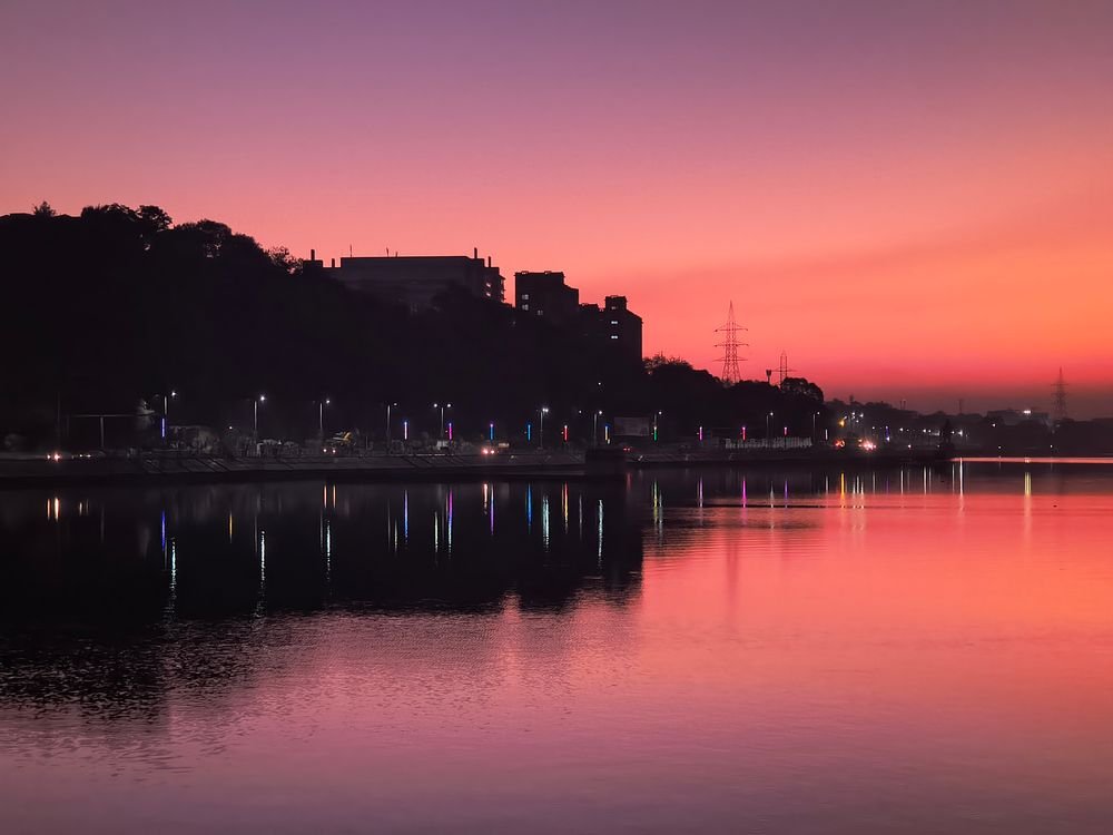 Dawn over the lake in Bhopal
