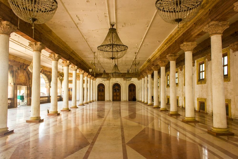 Inside the Rajwada palace, Indore