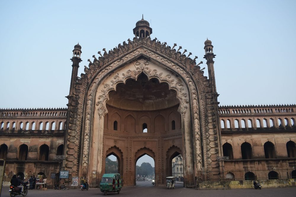 Rumi Darwaza, Lucknow